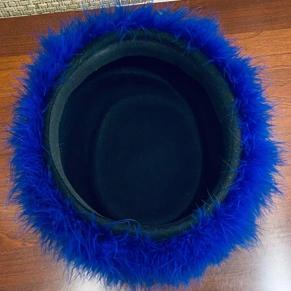 SOLD 🌟2xHP🌟VTG 1940-50s Blue Ostrich Feather Black Wool Pillbox Hat USA - Picture 10 of 16